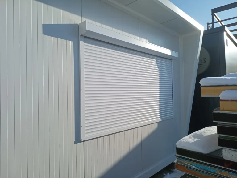 Białe rolety zewnętrzne - Agmart producent rolet antywłamaniowych