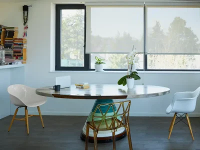 Roleta materiałowa wolnowiszaca